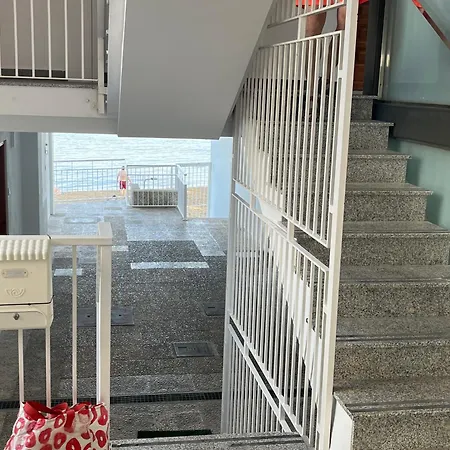 Delta Star Apartment